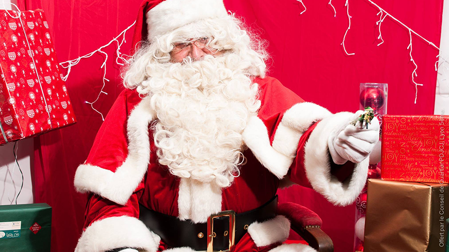 Père Noel conseil de quartier Point du Jour
