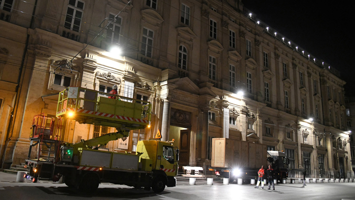 Arrivée Palais Saint-Pierre - 12 